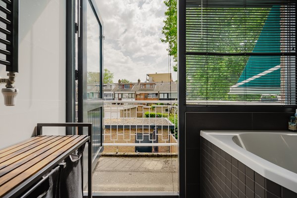 Medium property photo - A.M. de Jongstraat 67, 3202 AC Spijkenisse